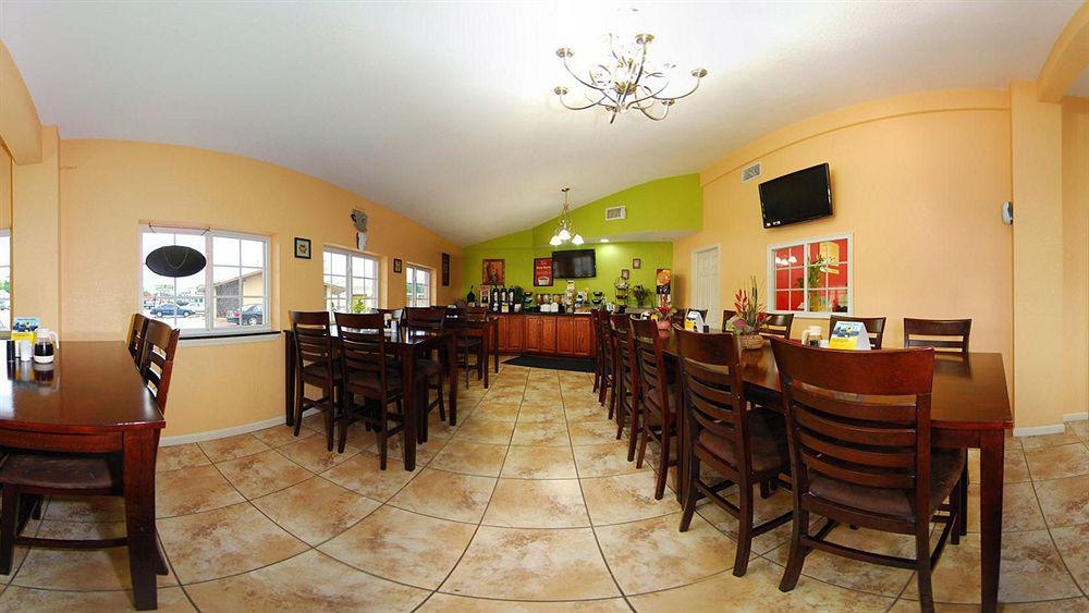 Woodridge Inn And Suites Miami Exterior foto